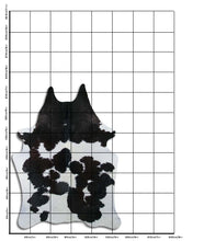 Įkelti vaizdą į galerijos rodinį, Baltas/Juodas karvės kailis XL