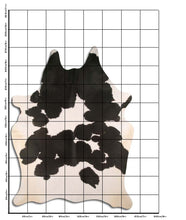 Įkelti vaizdą į galerijos rodinį, Baltas/Juodas karvės kailis XXXL
