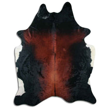 Augšupielādēt attēlu galerijas skatā, Trīskrāsu govs kažokādas XXXL