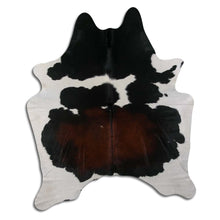 Įkelti vaizdą į galerijos rodinį, Trispalvis karvės kailis XL