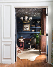 Augšupielādēt attēlu galerijas skatā, Pelēka govs āda XXL