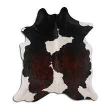 Augšupielādēt attēlu galerijas skatā, Trīskrāsu govs kažokādas XXL