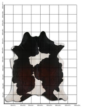 Augšupielādēt attēlu galerijas skatā, Trīskrāsu govs kažokādas XXL